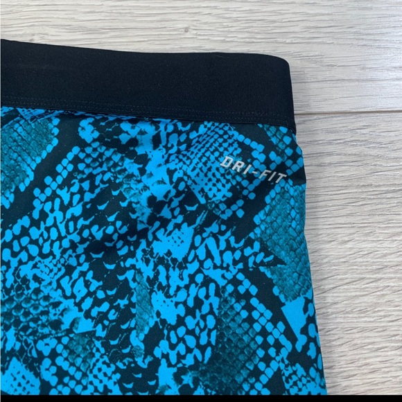 Nike Pro Cool Blue Snakeskin 11" Bike Shorts - Picture 6 of 13